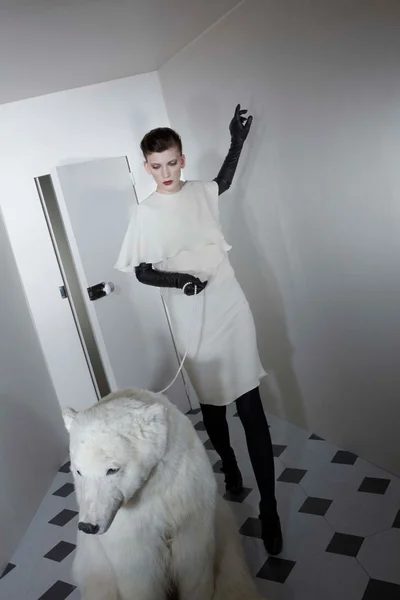 Look 18